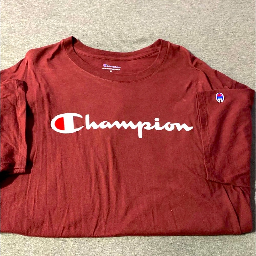 💥SOLD💥 champion shirt - Picture 1 of 1